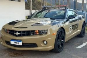Porsche, Camaro e carro elétrico: conheça os veículos de luxo utilizados pela PM