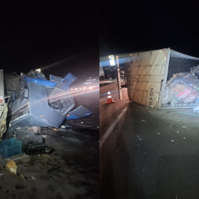 Motorista fica preso às ferragens após carreta tombar na BR-381 em Oliveira