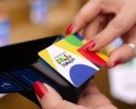 Bolsa Fam&iacute;lia de junho come&ccedil;a a ser pago nesta quarta-feira (17); veja quem recebe