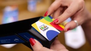 Bolsa Família de junho começa a ser pago nesta quarta-feira (17); veja quem recebe