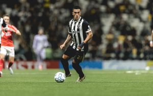Cuello reafirma compromisso com o Atlético e ignora rumores de transferência