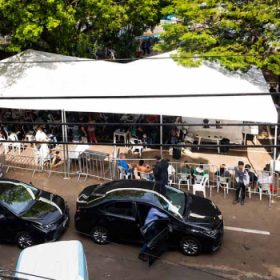 Pra&ccedil;a de Servi&ccedil;os &ndash; Governo Presente realiza 8,2 mil atendimentos em Passos