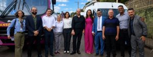 Governo de Minas entrega micro-ônibus e vacimóveis para ampliar acesso à saúde na região de Matozinhos