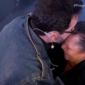 Padre Christian Shankar e Padre Fábio de Melo durante o Programa Silvio Santos no SBT