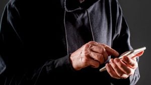 Dados mostram crescimento do estelionato no Brasil impulsionado por golpes digitais