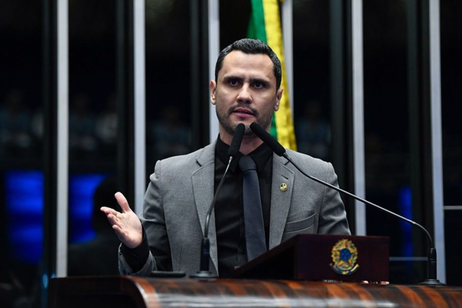 Adversários pensam em recorrer à Justiça contra candidatura de Cleitinho: o que diz a lei?