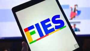 Estudante consulta o resultado do Fies 2026 no Portal &Uacute;nico de Acesso ao Ensino Superior.