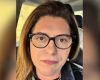 Gleide Andrade, secretária de Finanças do PT, durante manifestação sobre a reforma da previdência de Divinópolis