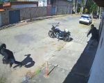 Ladrão tenta furtar moto, é perseguido por dono e acaba preso em Divinópolis