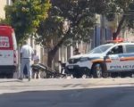Mulher fica ferida ap&oacute;s acidente na av. 21 de Abril, em Divin&oacute;polis