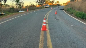 Acidente entre duas motocicletas na MG-060 em Biquinhas