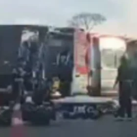 Acidente de motocicleta na estrada para Leandro Ferreira