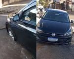 Adutora da Copasa rompe e carro cai em buraco no Planalto, em Divinópolis