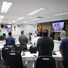 Câmara de Divinópolis aprova LDO 2027 e entra em recesso