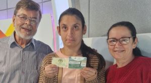 Programa Jorge Neto: Ouvinte retira prêmio do Bolão da Final da Copa do Mundo