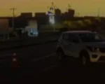 Carro sai da pista na BR-262 em Nova Serrana após desvio para evitar colisão