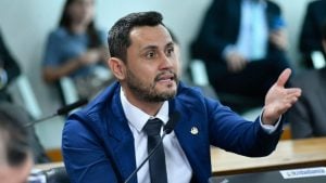 Assessoria de Cleitinho diz que ele segue como pré-candidato ao governo de Minas