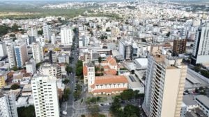 Comércio ambulante irregular entra na mira da fiscalização em Divinópolis