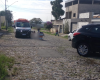 VÍDEO: Motociclista fica ferida após colisão com carro no bairro Quintino