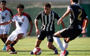 Atlético é derrotado pelo Athletico-PR e permanece na parte inferior da tabela do Brasileiro Sub-17