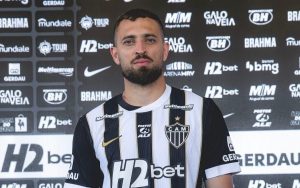 Léo Duarte sofre lesão e adia estreia pelo Atlético