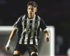 Saída de Alonso e lesão de Léo Duarte abrem espaço para Ivan Román no Atlético