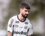 Lautaro Díaz rescinde contrato com o Santos e se transfere para o Racing após breve retorno ao Cruzeiro