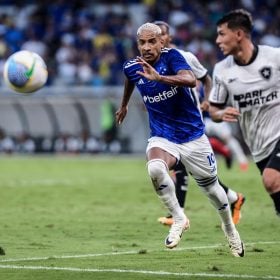Cruzeiro defende tabu de quase dez anos sem derrota para o Botafogo no Mineirão