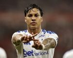 Cruzeiro: Kaio Jorge comemora gol ‘estilo KJ’ contra o Internacional e atualiza quadro de pubalgia