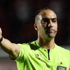 CBF anuncia árbitro capixaba para duelo entre Cruzeiro e Botafogo no Mineirão