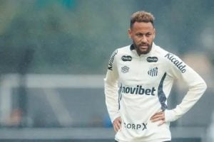 Neymar retorna ao Santos para a 16ª partida da temporada de 2026 contra Chapecoense, pela 20ª rodada do Brasileirão