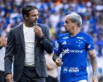 Fagner fica fora do Cruzeiro contra o Coritiba por suspensão; William assume lateral-direito