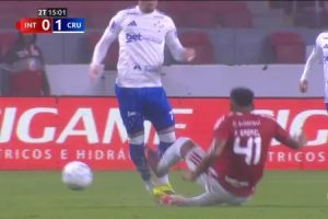 Zagueiro do Internacional recebe suspensão de seis jogos condicionada ao retorno de Pec; repercussão internacional