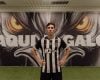 Atlético pode contar com Thiago Borbas na partida contra o Bragantino pela Sul-Americana, mediante pagamento de multa contratual