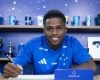 Cruzeiro contrata atacante Adriano Júnior para a equipe sub-20