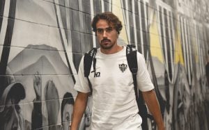 Igor Gomes se aproxima do fim de ciclo no Atlético e pode assinar pré-contrato com novo clube