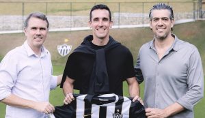 Técnico da Seleção Brasileira Sub-20 observa treinos do Atlético na Cidade do Galo
