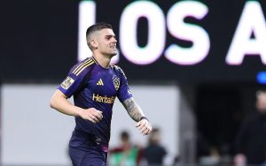 LA Galaxy reconhece contribuição de Gabriel Pec em sua trajetória no clube após transferência para o Cruzeiro