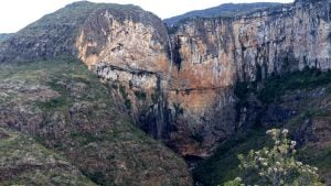 Cachoeira do Tabuleiro, maior de Minas Gerais, reabre para visitantes após cinco anos