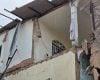 Mulher em cadeira de rodas salta de prédio em desabamento em Governador Valadares