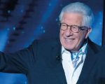 Morre Peppino di Capri, ícone da música italiana, aos 86 anos