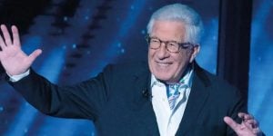 Morre Peppino di Capri, ícone da música italiana, aos 86 anos