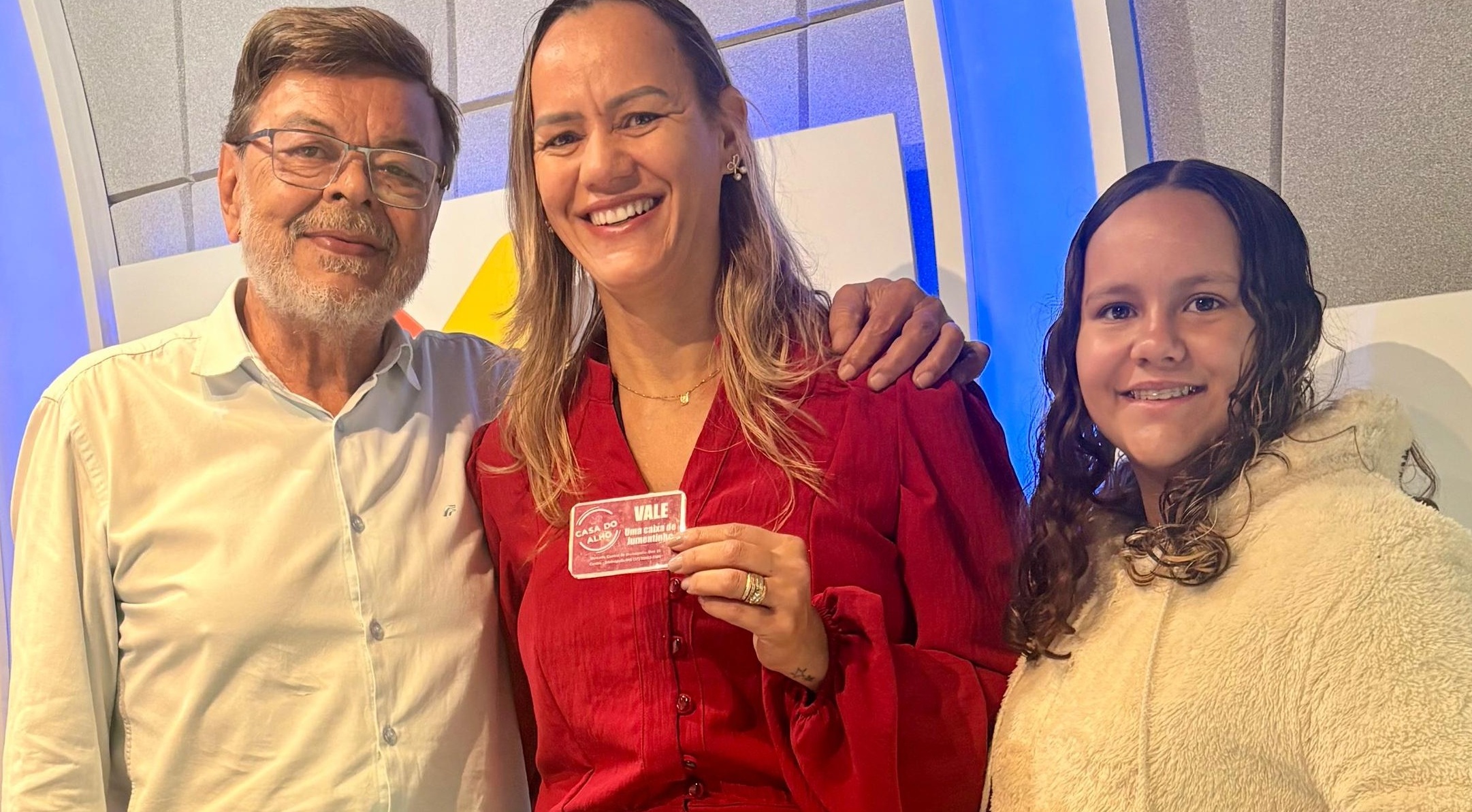 Ganhadora do Roletrando, Sandra retirou o seu prêmio no programa Jorge Neto