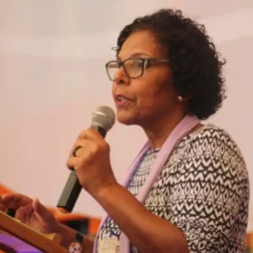 Divinópolis recebe assessora do Leste II da CNBB para roda de conversa