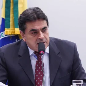 Domingos Sávio defende restrição à publicidade de bets no Brasil