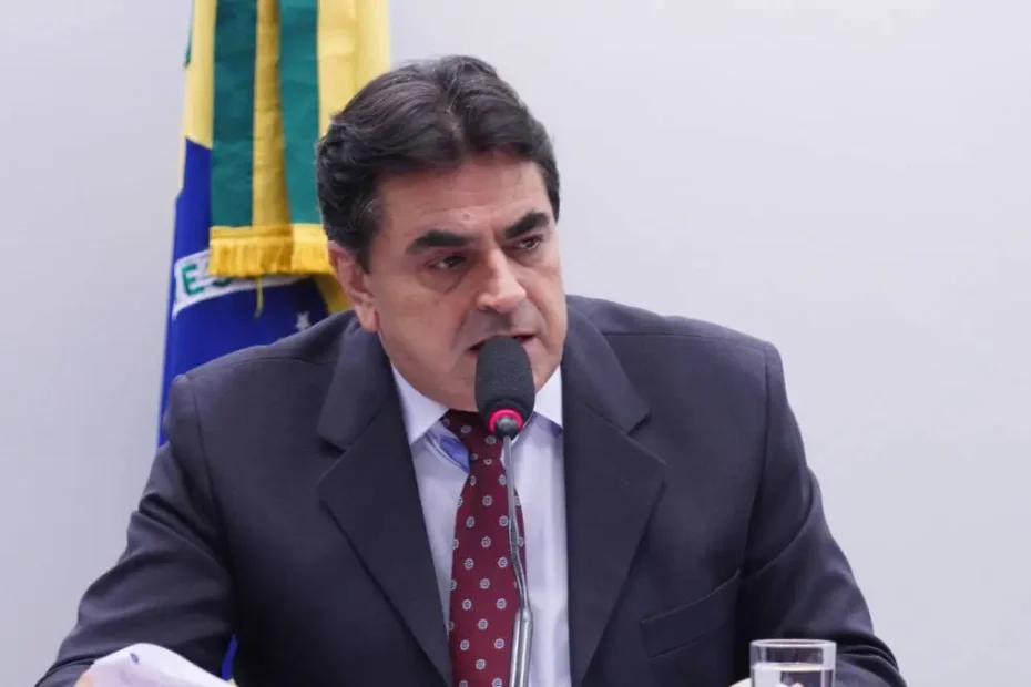 Domingos Sávio defende restrição à publicidade de bets no Brasil
