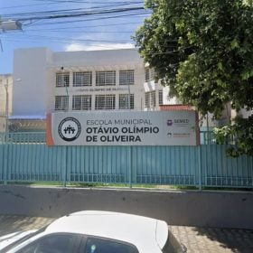Escolas municipais retomam aulas em Divinópolis após dias de greve dos professores