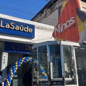 Dia da Ortodontia na La Saúde recebe Estúdio Móvel da Minas FM