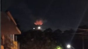 Unidade da Gerdau em Divinópolis, onde moradores relataram estrondos e fumaça escura no alto-forno