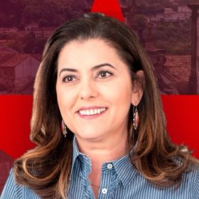 PT oficializa Gleide Andrade como candidata a deputada federal